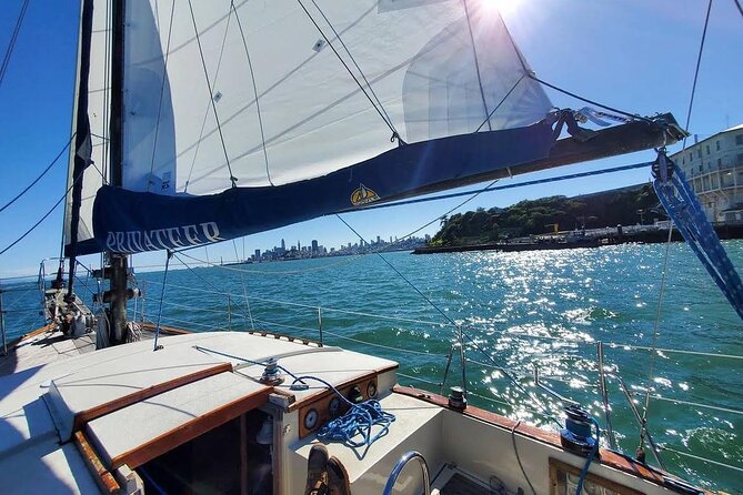 1.5-Hour San Francisco Bay Sailing Tour - Alcatraz and Angel Island: the islands that steal the show