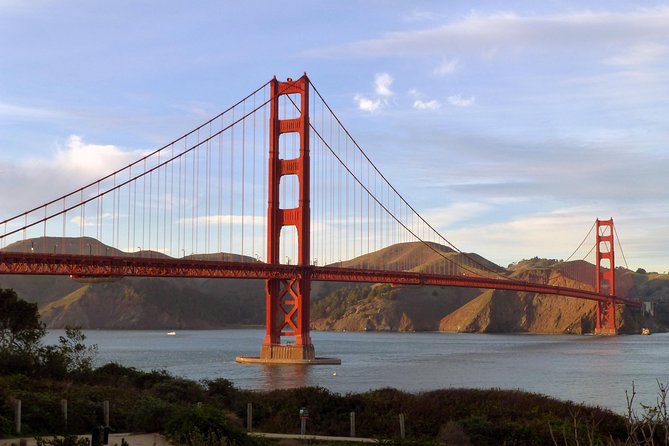 2 Day Hop-On Hop-Off Tour Plus Night Tour - Night tour with a real guide: What live narration adds