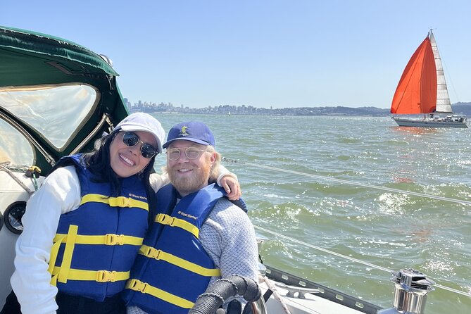 2hr. SUNSET Sailing Experience on San Francisco Bay - Sailing Along San Francisco: When the Skyline Turns On