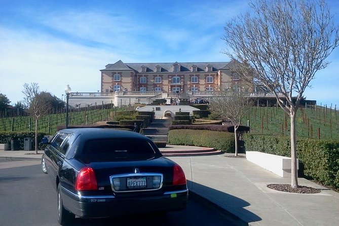 6-Hour Private Limousine Wine Country Tour of Napa or Sonoma - Best fit: who this private limo wine tour makes happiest