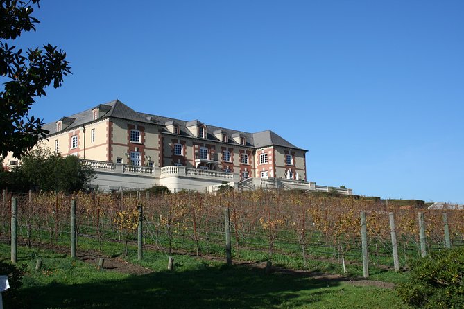 6-Hour Private Wine Country Tour of Napa in Lincoln MKT Limo (up to 8 people) - Price and value: what $999 buys for up to 8 people