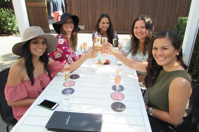 8 Hour Private Customized Wine Tour up to 7 Guests Napa & Sonoma - Price and value: what $639.99 per group buys you