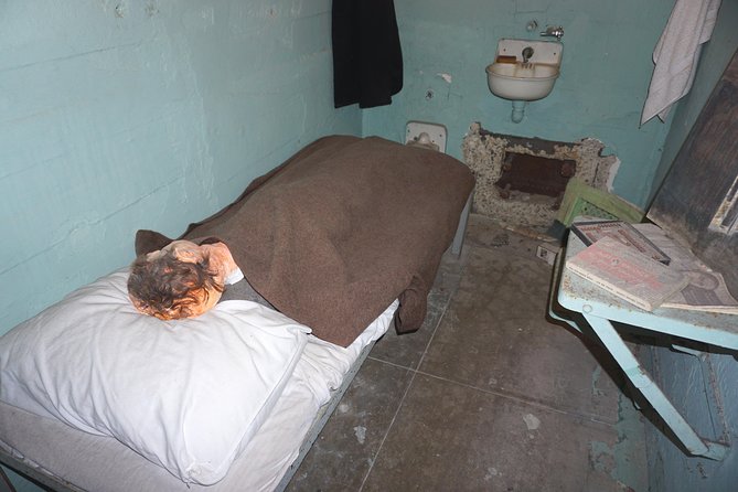 Alcatraz and San Francisco Combo Tour Package - The transition to Alcatraz: how the day stays on track