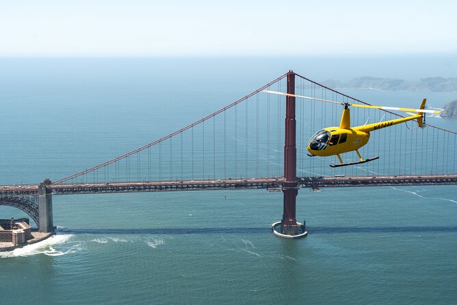 Alcatraz City Sites Helicopter Adventure - Entering the cockpit: what the 50-minute flight really feels like
