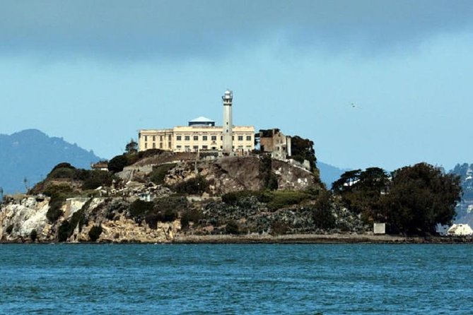 Alcatraz Early Morning Access Tour with Lunch Credit - Ferry Ride to Alcatraz: Fast Transport, Big Views