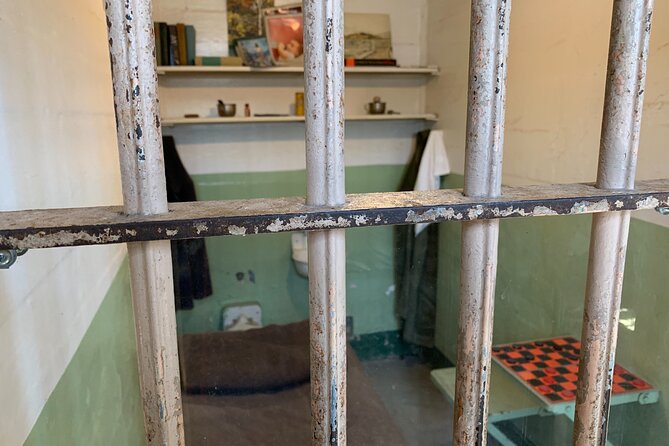 Alcatraz Inside Access Ferry and Audio Tour with Night Option - Comfort Tips That Make the Difference on Alcatraz