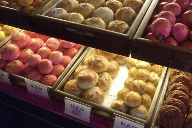 Chinatown & North BeachLittle Italy: 7 Tastings & History - The $96 value: you’re paying for stops, pacing, and real brands