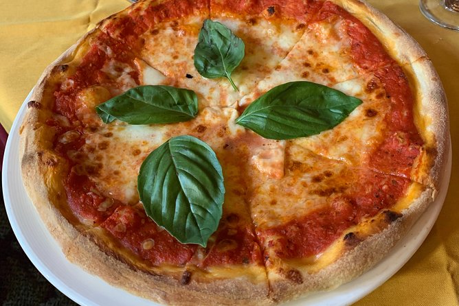 Chinatown & North BeachLittle Italy: 7 Tastings & History - Crossing to North Beach/Little Italy for cannoli, chocolate, and pizza