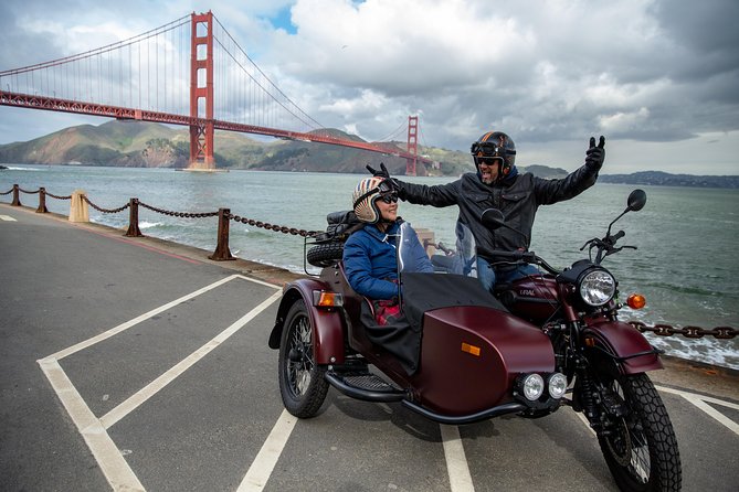 Classic Sidecar Tour of San Francisco - Alamo Square and the Painted Ladies: the classic photo payoff