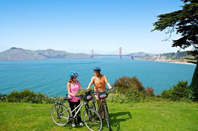 Electric Bike Tour De San Francisco - Palace of Fine Arts: Neoclassical Beauty by a Quiet Lagoon