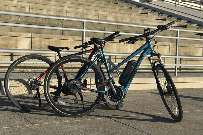 Golden Gate Bridge Electric Bike Rentals w/ Optional Ferry Return - Crossing the Golden Gate Bridge: pace, views, and battery reality