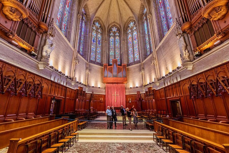 Grace Cathedral: Explore the Beauty (Entry + Self-Led Tour) - Getting to Grace Cathedral on Nob Hill and setting expectations
