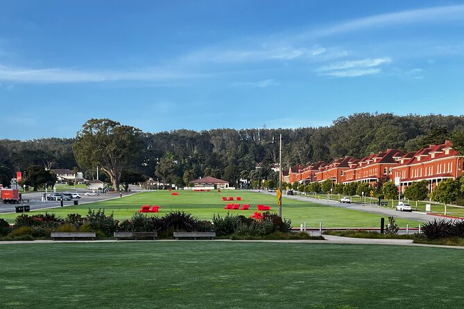 Iconic San Francisco Urban Hiking Tour - Yoda fountain: the fun detour that breaks up the history