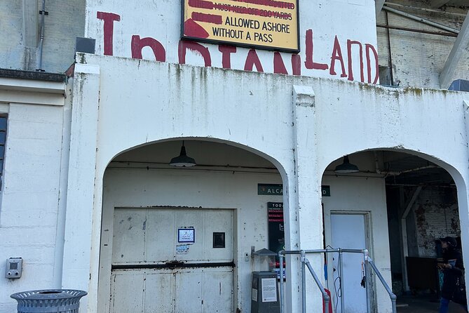 Inside Alcatraz Ticket with a San Francisco E-Bike Rental - Alcatraz Island: self-guided with Doing Time audio control