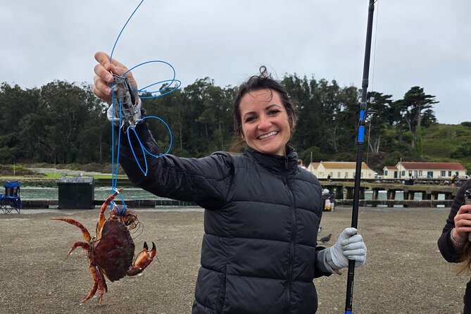 Learn to Catch and Cook Crab under Golden Gate Bridge SF - Golden Gate Bridge crabbing: how the setting shapes the whole trip