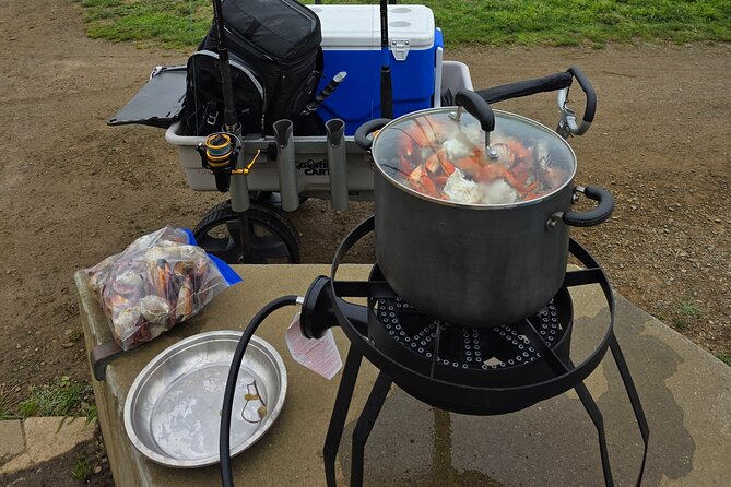 Learn to Catch and Cook Crab under Golden Gate Bridge SF - Dungeness and Rock crabs: what you’re really signing up to catch