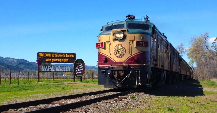 Napa Valley Wine Train: Gourmet Express Lunch or Dinner - Entering The Napa Valley Wine Train Experience: Vintage Cars, Real Comfort