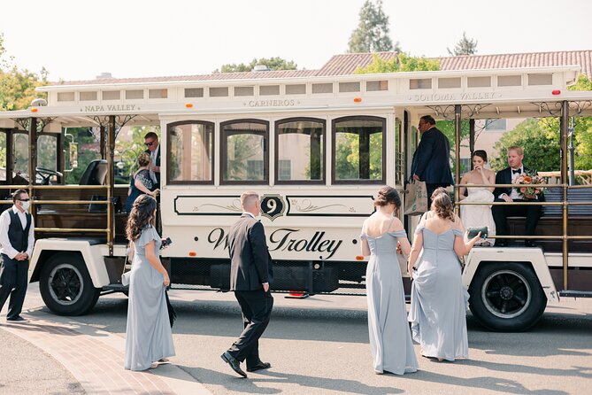 Napa Valley Wine Trolley Classic Tour - Rain, wind, and mechanical changes: what to expect when conditions shift