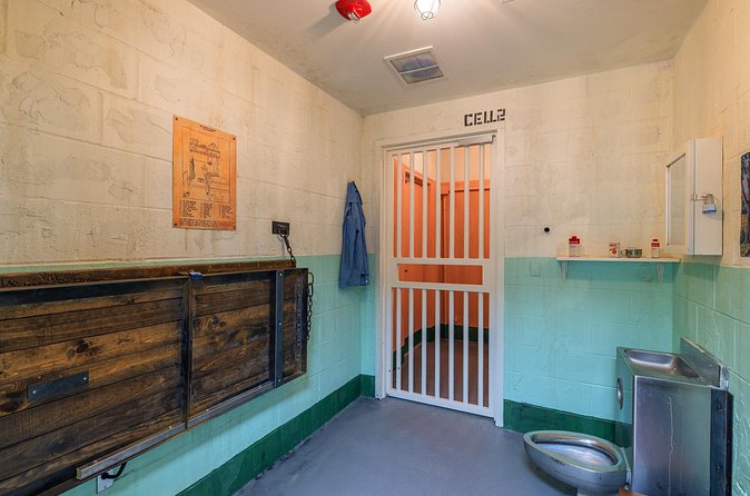 Prison Break Alcatraz Escape Room in Fisherman's Wharf - Price and Value: Is $45.99 Worth It?