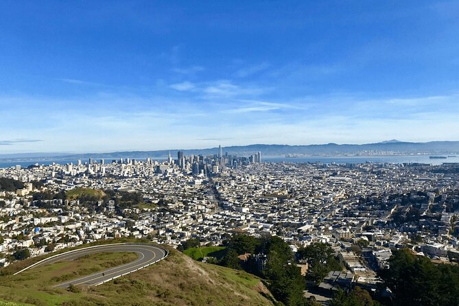 Private San Francisco City Tour and Muir Woods with Sausalito - The hill viewpoints: Twin Peaks plus city-driving passes