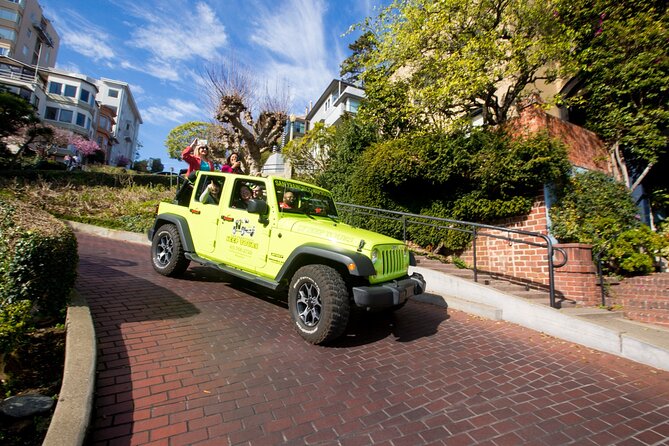 Private San Francisco City Tour by Open-Air Jeep (Max 6) - Chinatown the efficient way: Dragon Gate, North Beach, then dim sum streets
