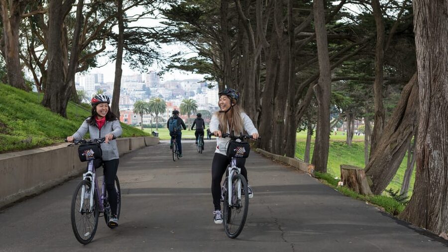 San Francisco: 1 Day Self Guided Bike Rental - Golden Gate Bridge to Sausalito, then back by ferry (the best kind of choice)