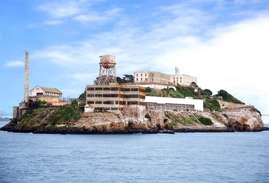 San Francisco: Alcatraz, Ferry & Audio Tour w/ Night Option - Night option at Alcatraz: what changes after-hours