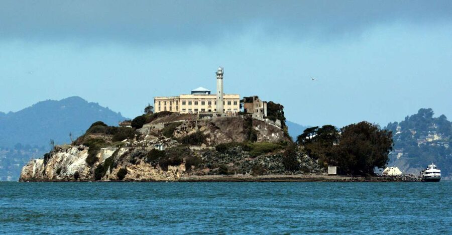San Francisco: Alcatraz Island & Bike Rental - Timing Tips: How Your Alcatraz Slot and Bike Voucher Must Match