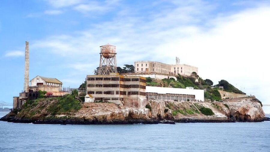 San Francisco: Alcatraz Night Tour with SF Bay Cruise - Sunset Timing: How to Get the Best Views Without Losing the Tour