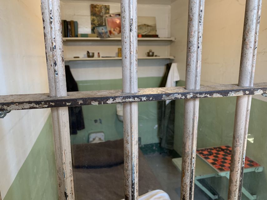 San Francisco: Alcatraz with San Francisco Bay Cruise - On Alcatraz Island: A Self-Guided Visit With a Guided-Feel Audio Guide