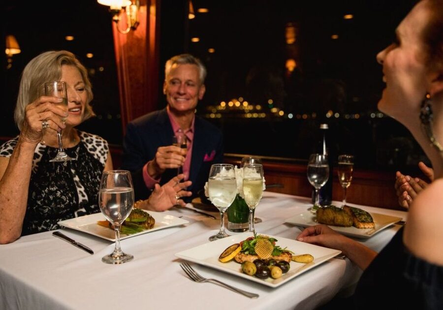 San Francisco: Christmas Day Buffet Brunch or Dinner Cruise - The route feel: Golden Gate, Bay Bridge, and Alcatraz from the waterline