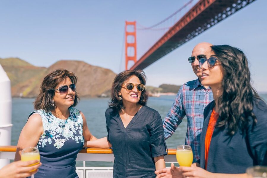 San Francisco: City Cruises Buffet Lunch or Dinner Cruise - Lunch vs Dinner: How Timing Changes the Whole Experience