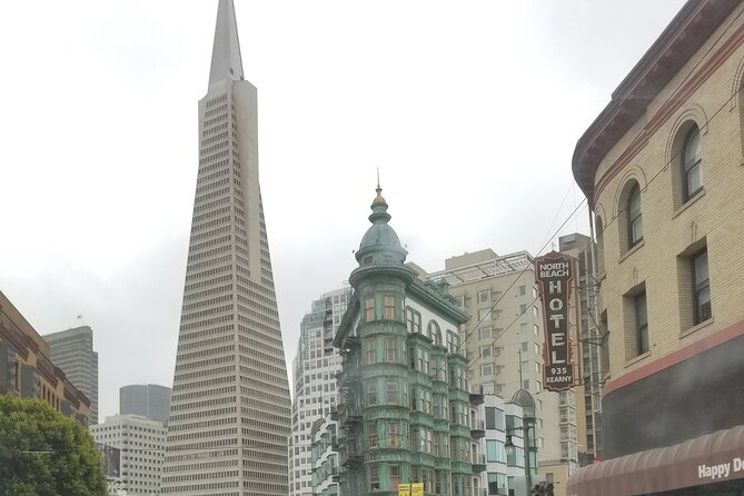 San Francisco City Small Group Morning Tour - Haight-Ashbury and the Japanese Tea Garden: music history and calm gardens