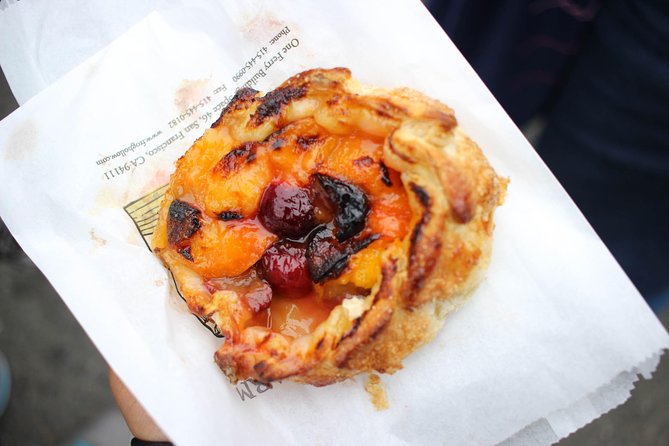 San Francisco Food Tour: Ferry Building and Ferry Plaza Farmers Market - The real-world timing: 10:00am start and crowd control