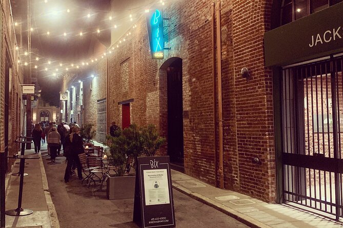 San Francisco Ghost & True Crime Tour - Bars and drinks: plan around time and age rules