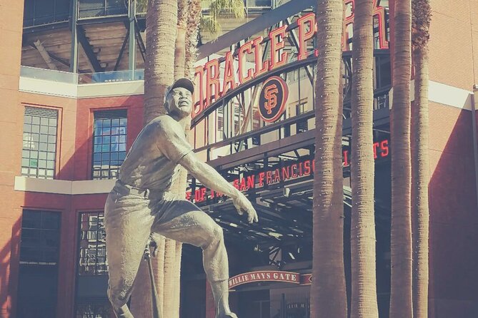 San Francisco Giants Baseball Game at Oracle Park - Oracle Park by the Bay: the view that changes the game