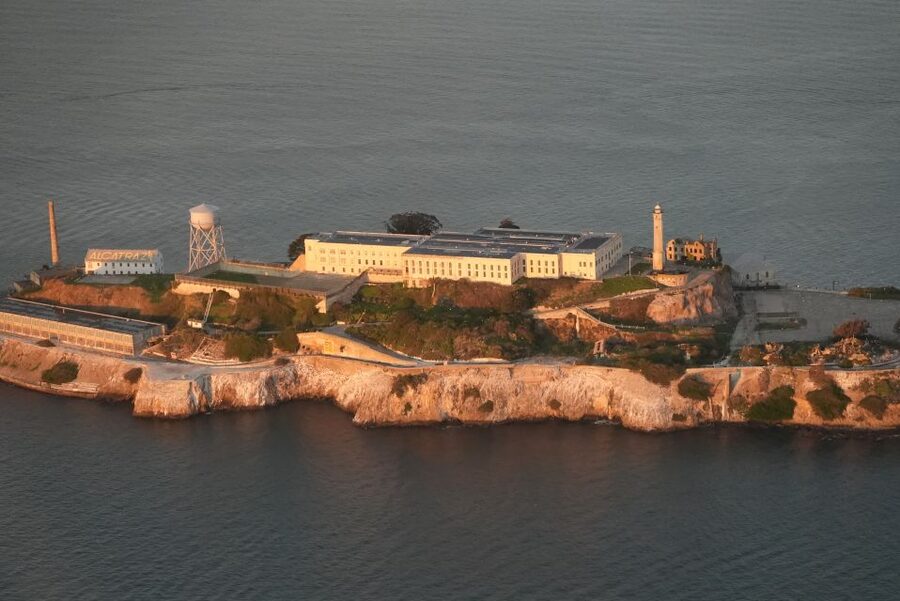 San Francisco: Golden Gate Bridge Seaplane Tour - Tiburon, Belvedere, and Sausalito: The Cozy Towns Part