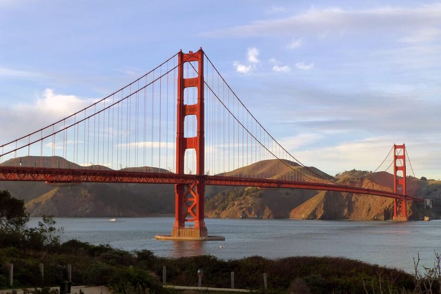 San Francisco: Hop-On Hop-Off Tour with Optional Night Tour - Audio Guide Experience: Easy Learning in Six Languages