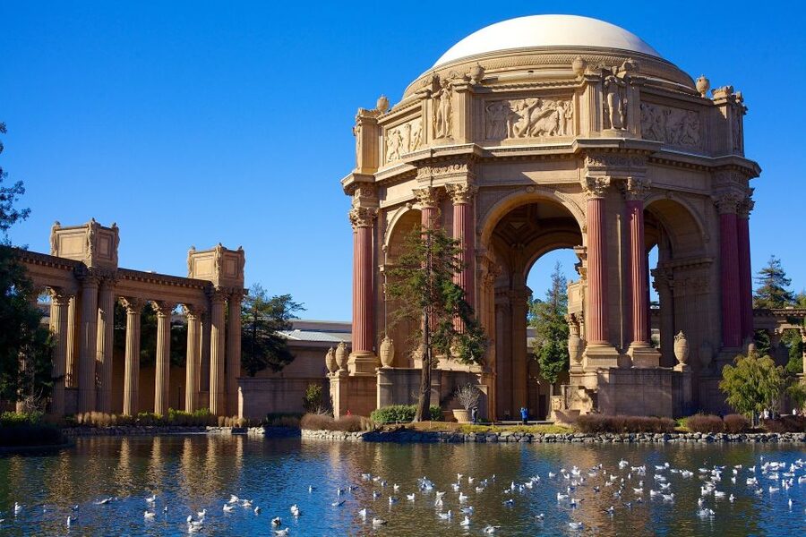 San Francisco Luxury Van Tour - Cliff House, Crissy Field, Fort Point, and the Golden Gate Bridge: multiple wow angles