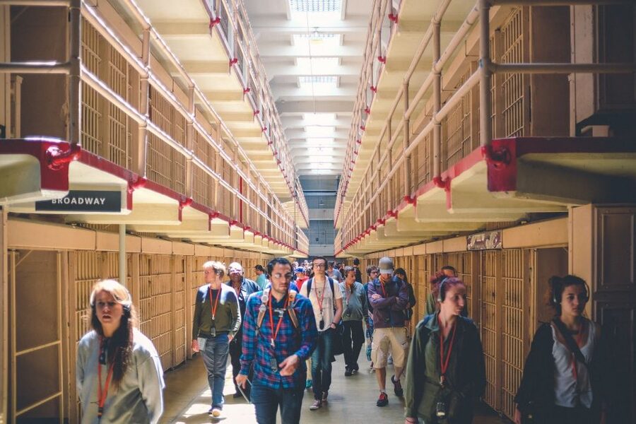 San Francisco Morning City Tour & Afternoon Alcatraz Ticket - Fisherman’s Wharf lunch plus a smooth return to Pier 33