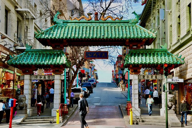 San Francisco North Beach & Chinatown Food Tour with 5 Tastings - Starting at the Cable Car Museum: your launch point