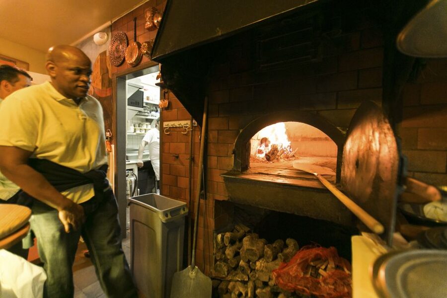 San Francisco: North Beach Curated Multi-Course Foodie Tour - How the North Beach walking route keeps you relaxed