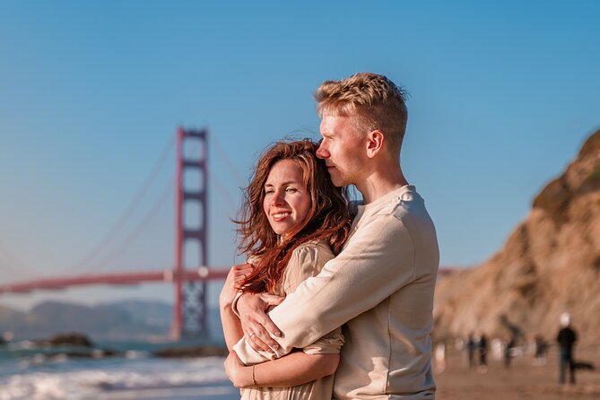 San Francisco: Professional photoshoot at Golden Gate Bridge - The Photo Stop at the Bridge: Light, Posing, and Pro Angles