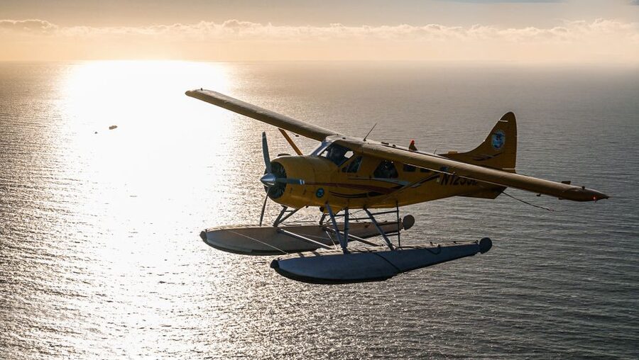 San Francisco: Seaplane Flight with Champagne - Meeting the Seaplane Adventures base and getting ready to board
