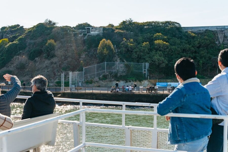 San Francisco: Skip-the-Line Escape from The Rock Bay Cruise - Pier 39: start with energy, then watch the Bay open up
