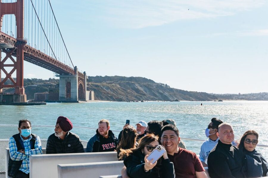 San Francisco: Skip-the-Line Escape from The Rock Bay Cruise - Alcatraz from the water: the prison story without the island visit
