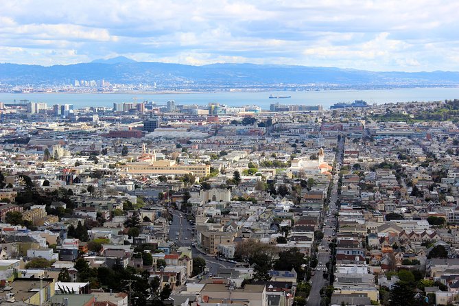 San Francisco Urban Hike: Castro and Twin Peaks - Seward Street Slides: The Perfect Mid-Hike Break for Photo Ops and Smiles