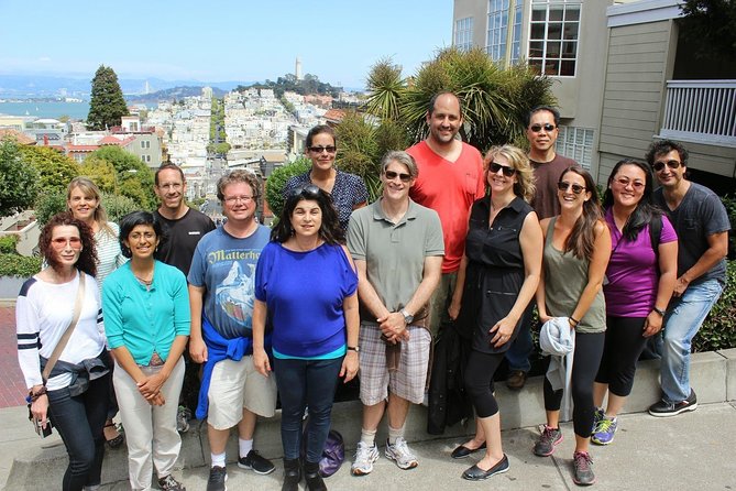 San Francisco Urban Hike: Coit Tower, Lombard Street and North Beach - North Beach alleyways and the Greenwich Steps finish strong