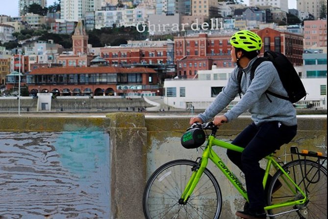 Scenic Golden Gate Bridge to Sausalito Bike Tour - Golden Gate Bridge: The Longest Stop and the Main Event