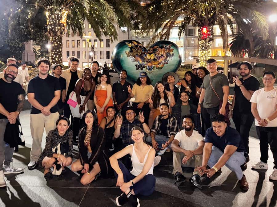 SF Pub Crawl and Clubbing Experience - Nob Hill and Union Square After Dark: The Setting